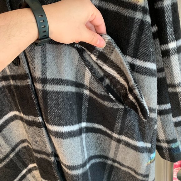 plaid black and white coat - great for fall / winter! - Picture 4 of 14
